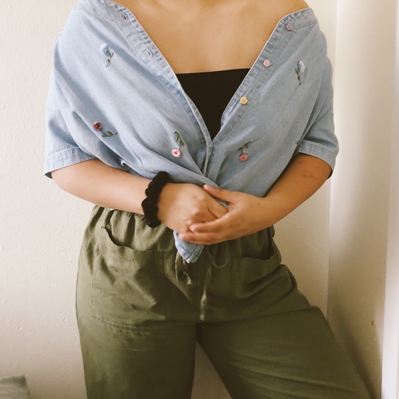 Embroidered Chambray top - Picture 2 of 3